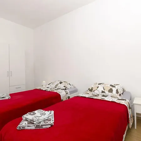 Milan شقة